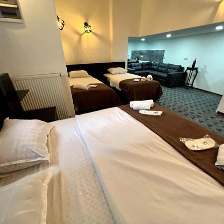 Elno Hotel Тбілісі Екстер'єр фото