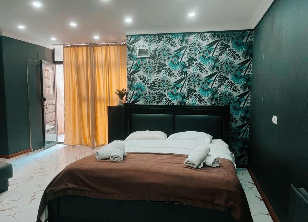 Elno Hotel Тбілісі Екстер'єр фото