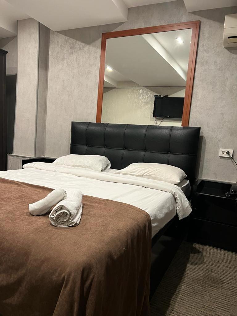 Elno Hotel Тбілісі Екстер'єр фото