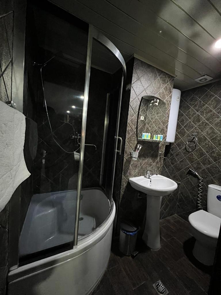 Elno Hotel Тбілісі Номер фото