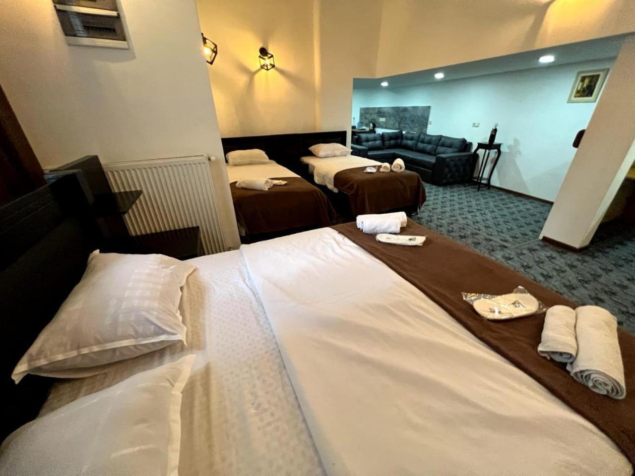 Elno Hotel Тбілісі Екстер'єр фото